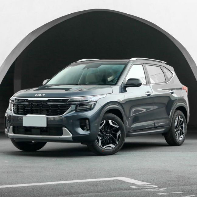 Kia Seltos 2023 бензиновый внедорожник