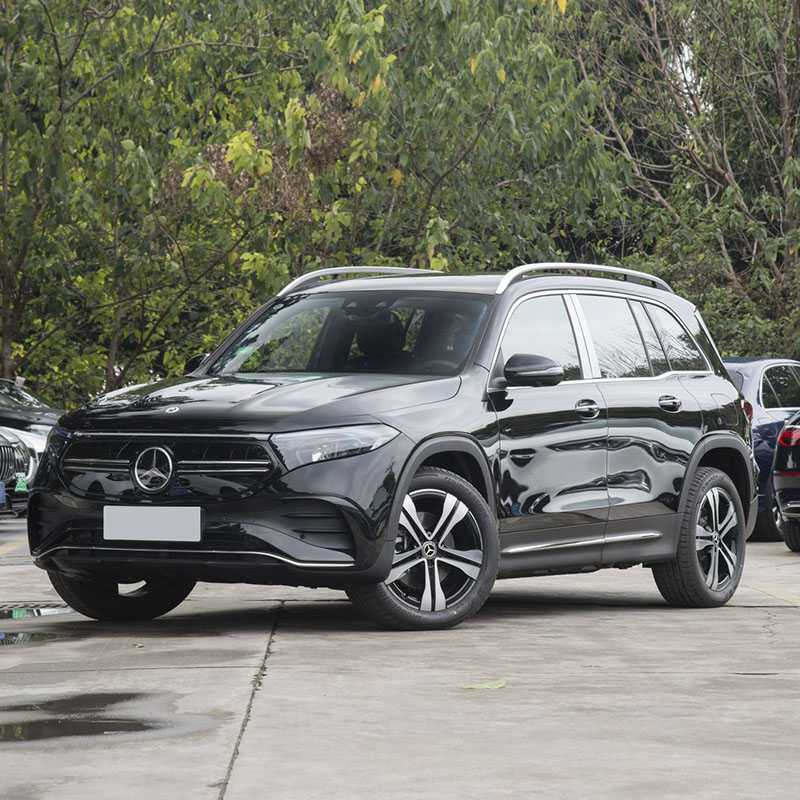 Mercedes EQB внедорожник